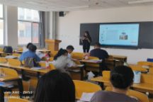 外国语学院2019级本科毕业论文答辩会顺利进行