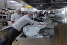 筑牢安全，防患未“燃”——beat365官网开展食堂从业人员消防理论知识培训与应急演练活动