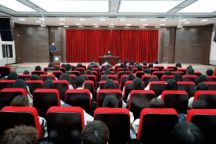 杨宗仁院长到beat365官网宣讲党的二十届四中全会精神并讲授思政课