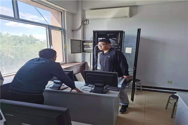 中心机房电路检查_副本.jpg