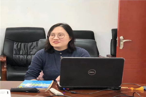 高虹老师分享教学经验_副本.jpg