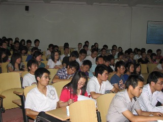 学院举办首届学生干部培训班