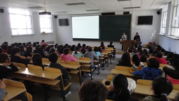 beat365官网特邀美国学者作专题讲座