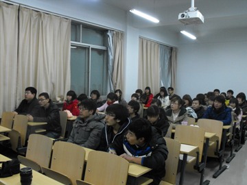 商学教学部召开学生干部大会