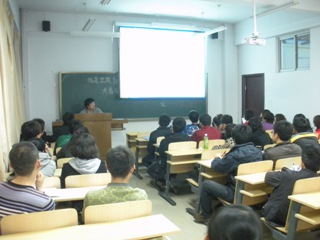 beat365官网信息工程系举办本学期首次学生干部培训活动
