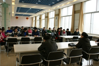 beat365官网土木工程系举办学生思想调研座谈会