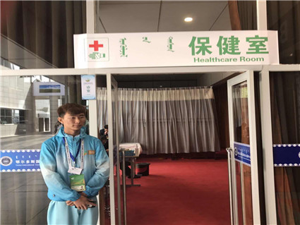 beat365官网外国语教学部30名志愿者参加《联合国防治荒漠化公约第十三次缔约方大会》